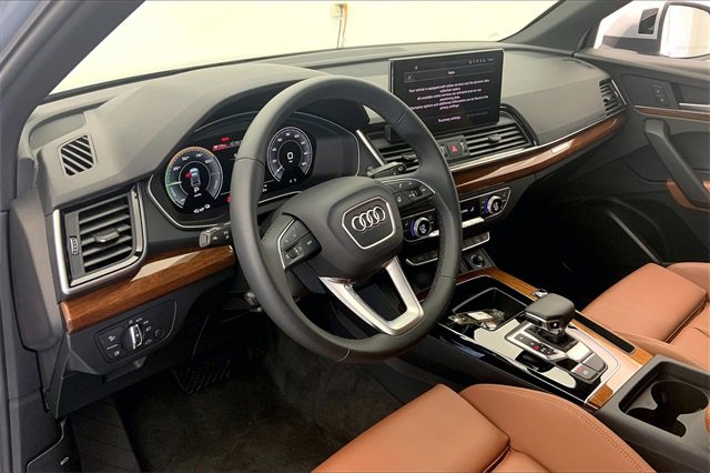 Certified 2024 Audi Q5 e Premium w/ Convenience Package image 14