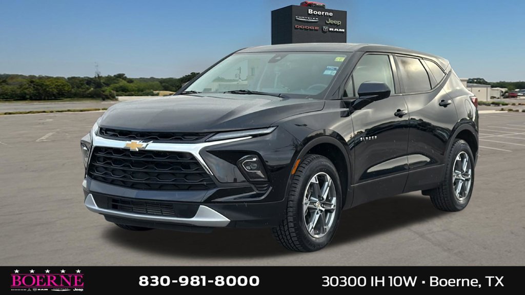 Used 2025 Chevrolet Blazer LT AWD/4WD image 7