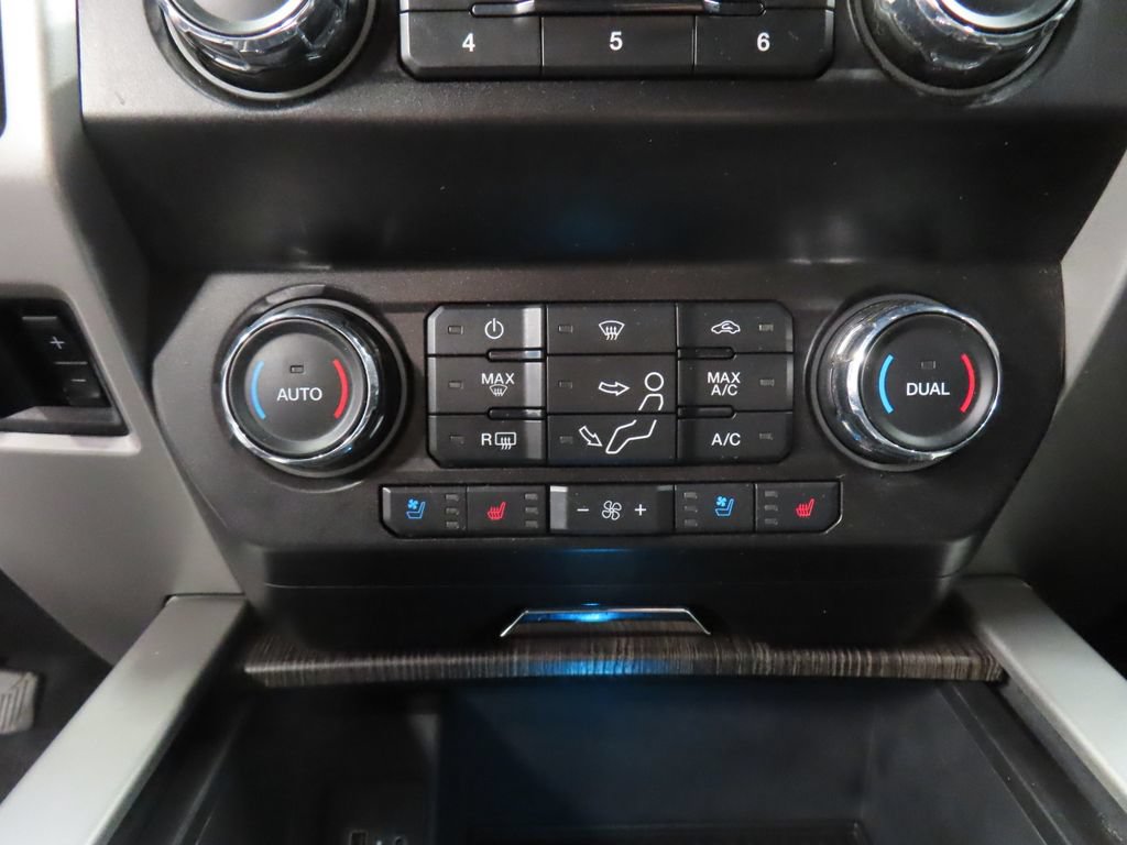 Used 2021 Ford F250 Lariat w/ Lariat Value Package AWD/4WD image 46