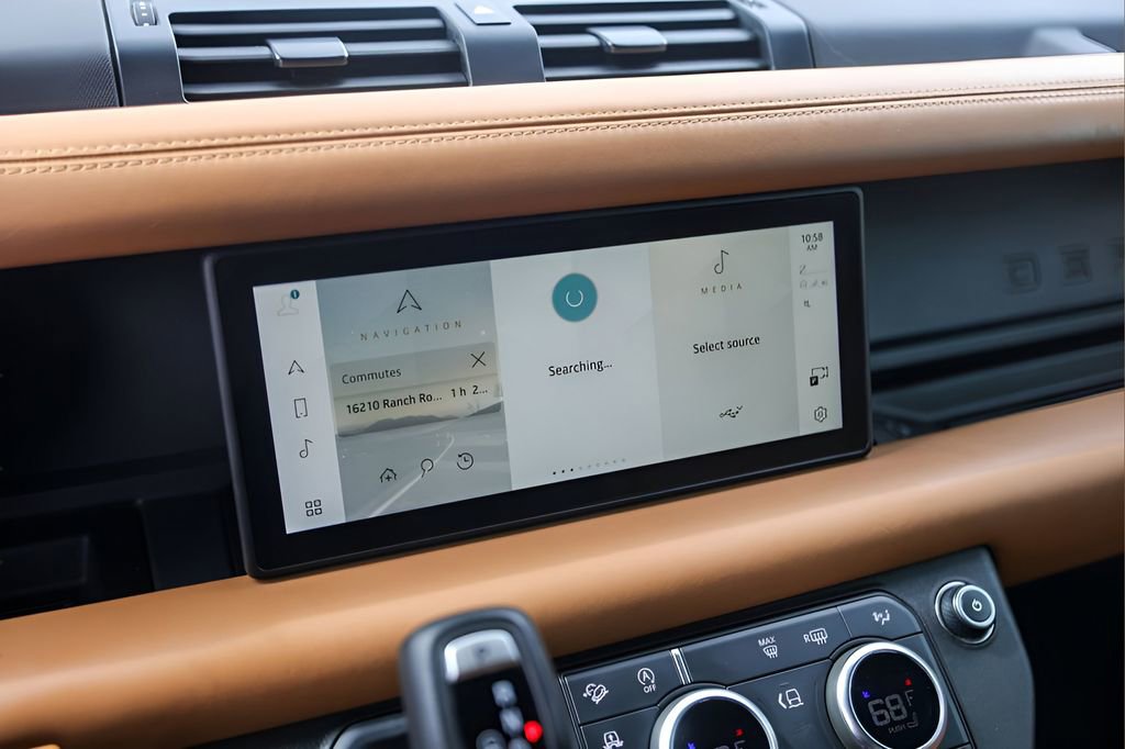 Used 2024 Land Rover Defender 110 X-Dynamic SE image 15