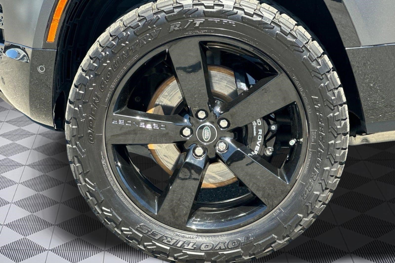 Used 2024 Land Rover Defender 110 Carpathian Edition AWD/4WD image 12
