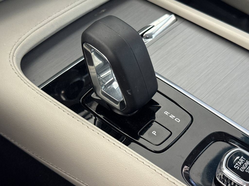 Certified 2024 Volvo XC90 B5 Core w/ Climate Package AWD/4WD image 22
