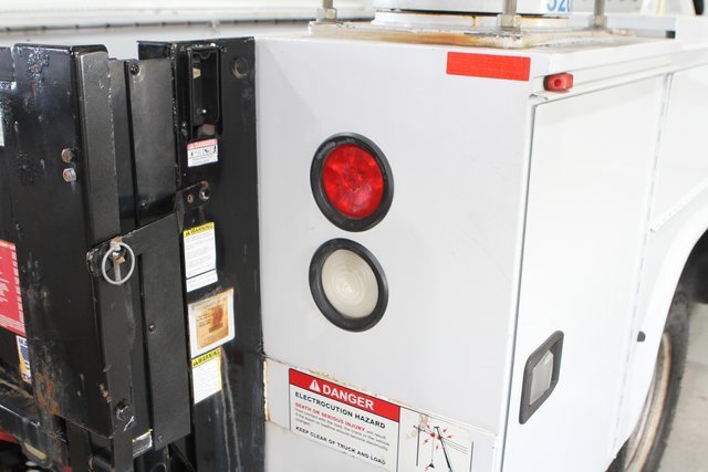 Used 2015 Ford F350 XL w/ Power Equipment Group image 29