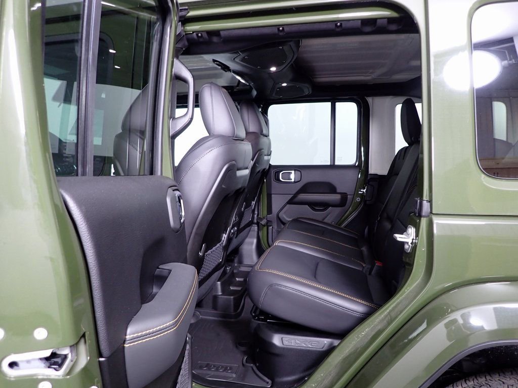 New 2024 Jeep Wrangler Unlimited Sahara w/ Technology Group image 27