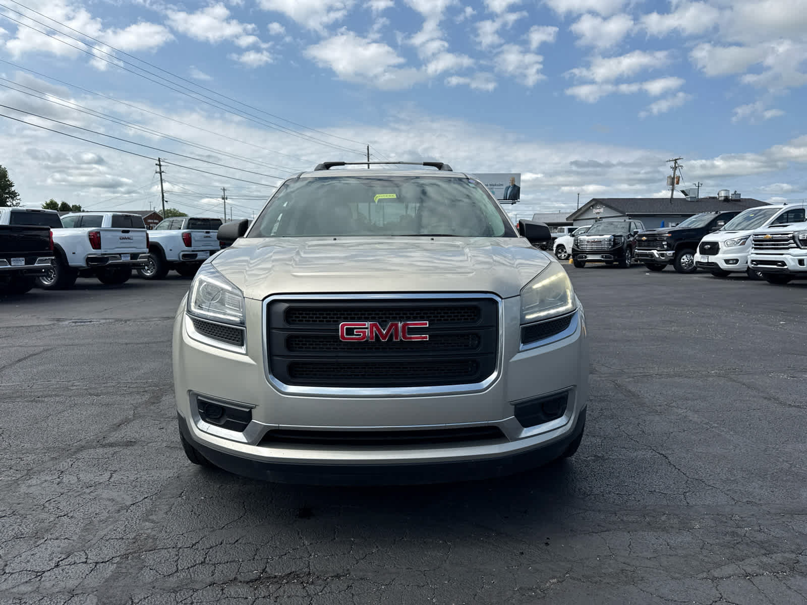 Used 2015 GMC Acadia SLE FWD image 8