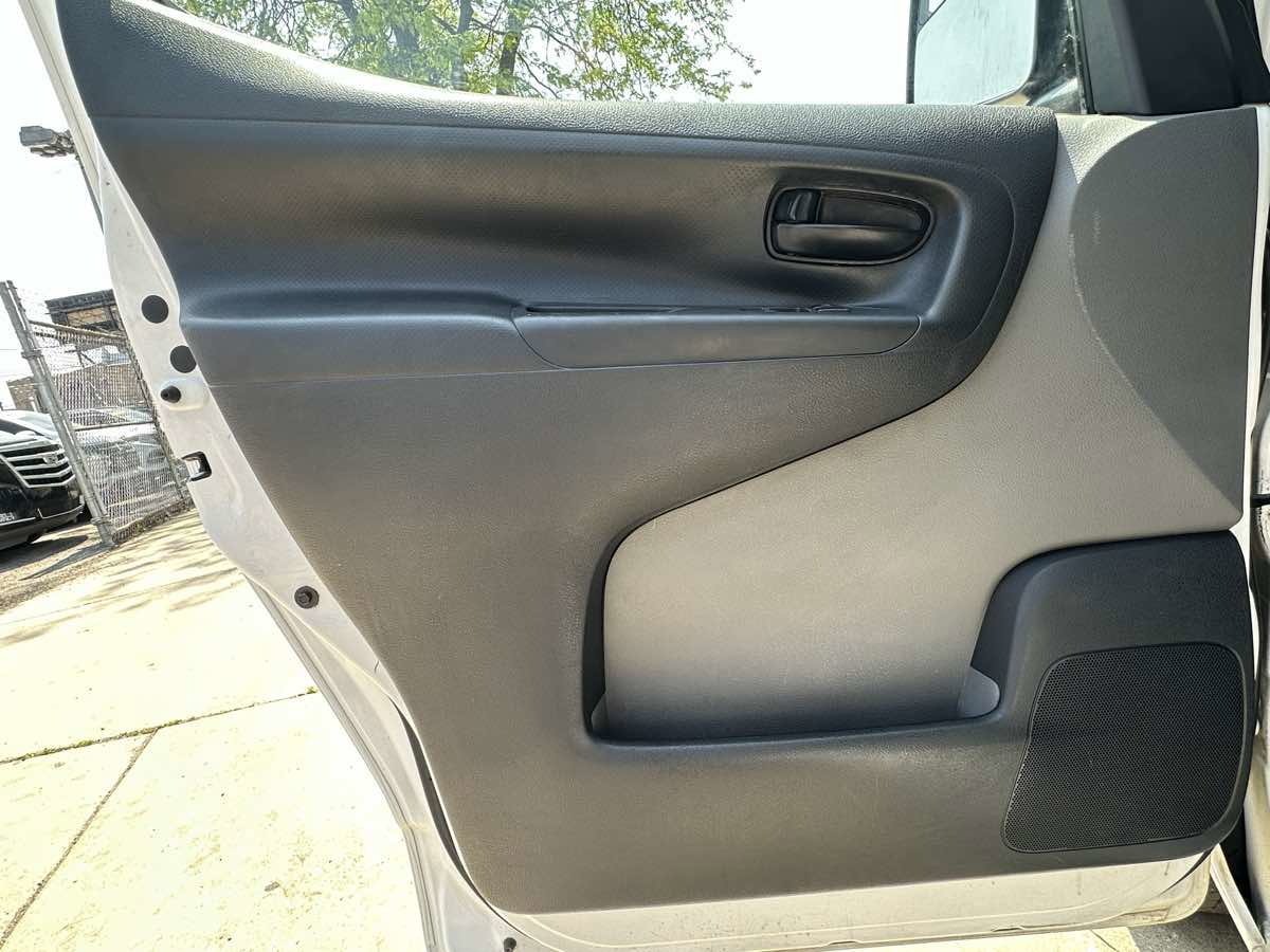 Used 2019 Nissan NV200 S image 10