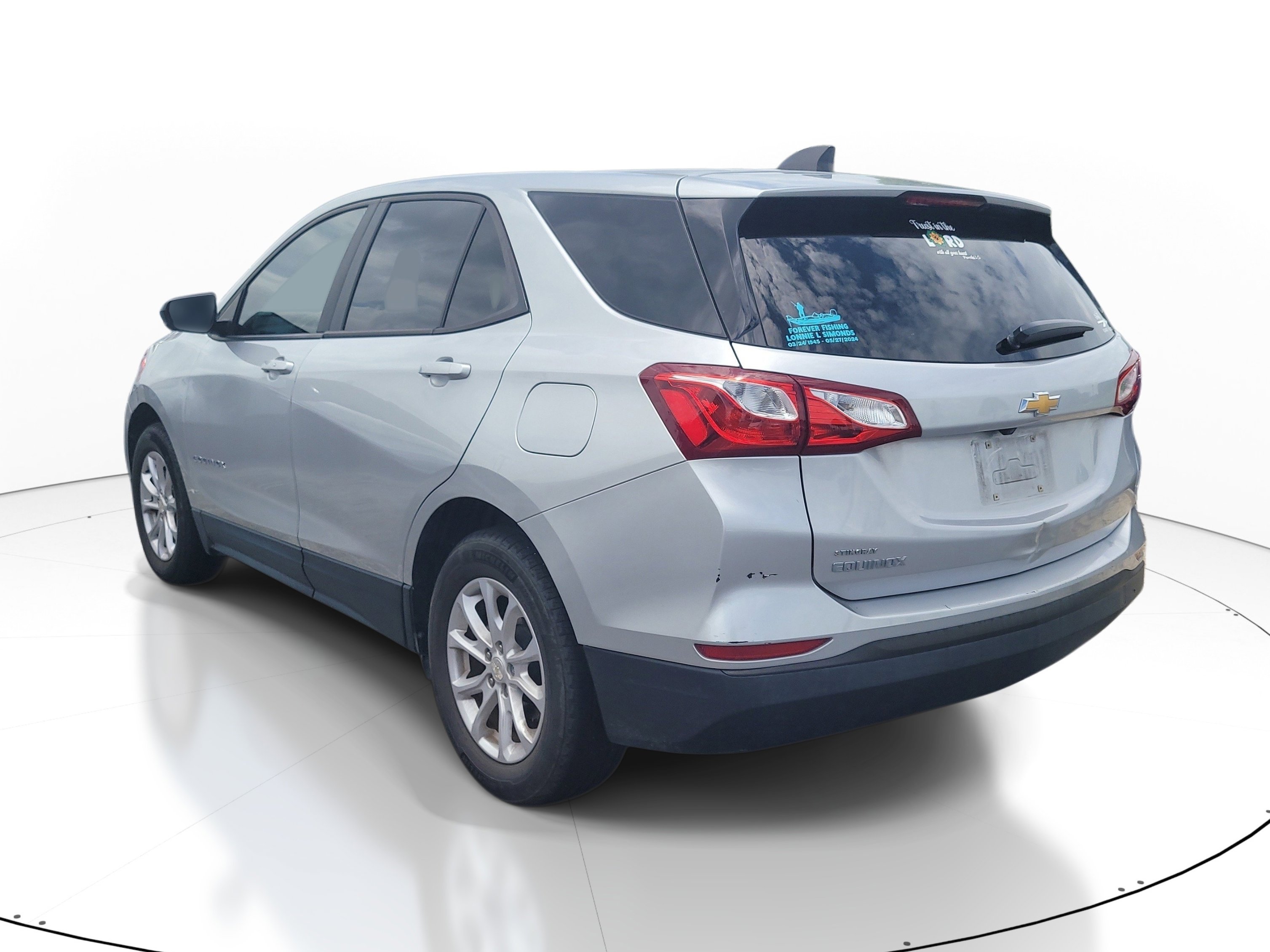 Used 2020 Chevrolet Equinox LS w/ LS Convenience Package FWD image 5