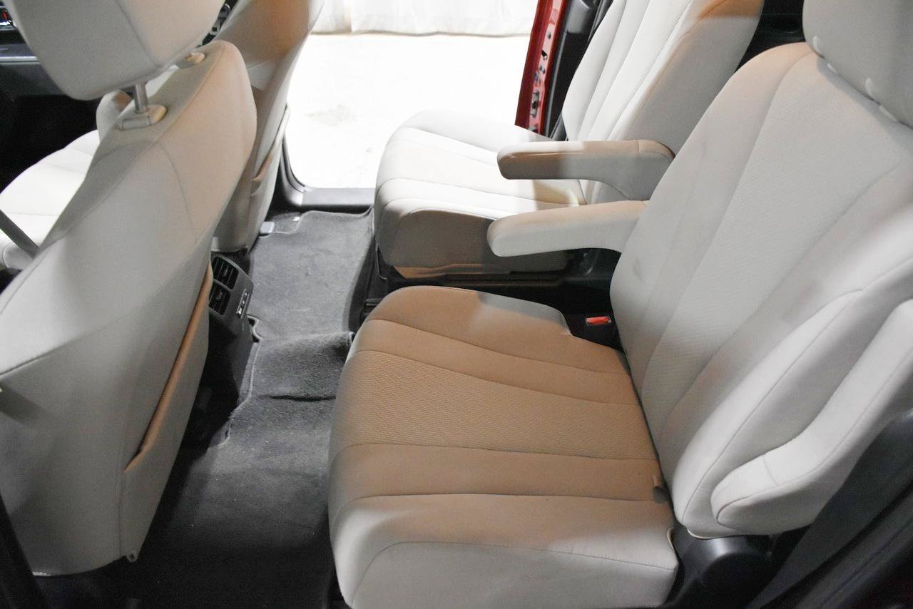 Used 2014 MAZDA MAZDA5 Touring FWD image 19