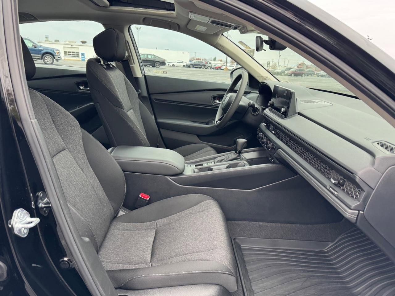 Certified 2025 Honda Accord SE image 18