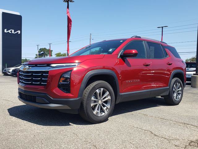 Used 2025 Chevrolet Equinox LT w/ Convenience Package II AWD/4WD image 8