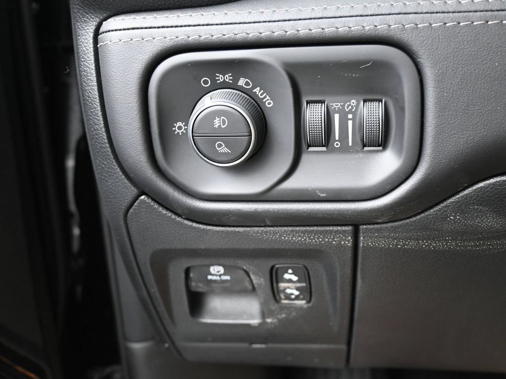 New 2026 RAM 1500 Limited w/ Night Edition AWD/4WD image 17