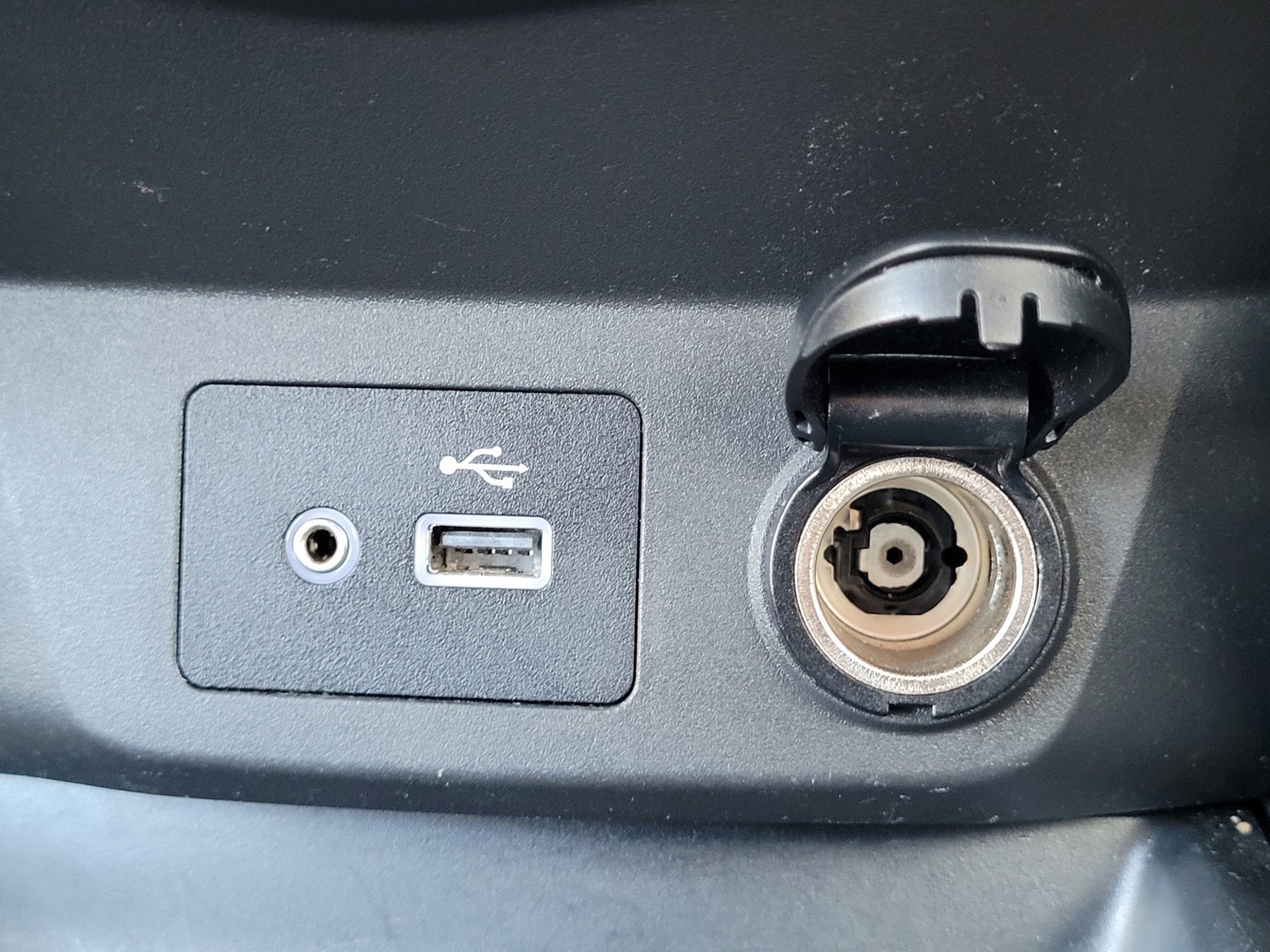 Certified 2021 Nissan Rogue Sport SV image 14