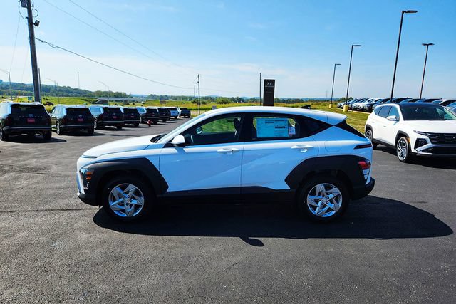 New 2027 Hyundai Kona SE FWD image 4