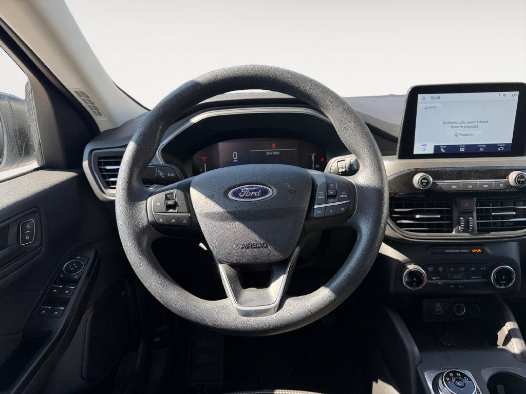Used 2025 Ford Escape Active FWD image 12