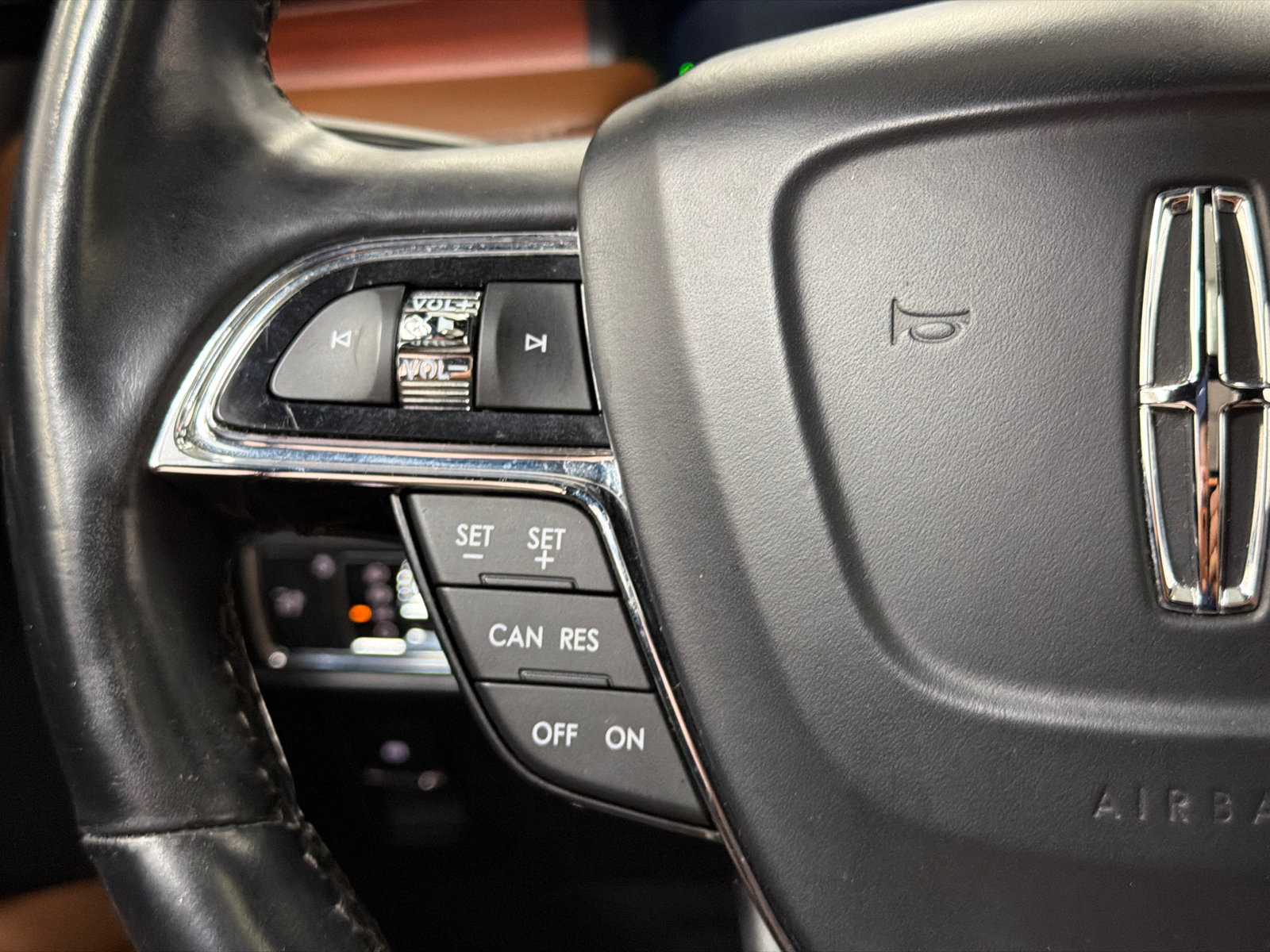 Used 2022 Lincoln Nautilus Reserve FWD image 24