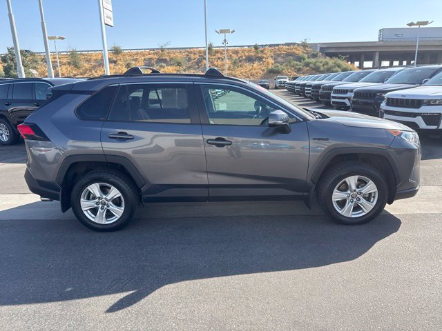 Used 2021 Toyota RAV4 XLE AWD/4WD image 7