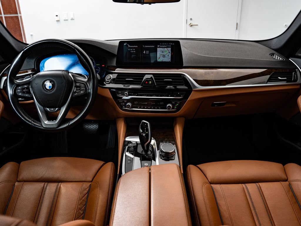 Used 2019 BMW 540i xDrive w/ Executive Package AWD/4WD image 34