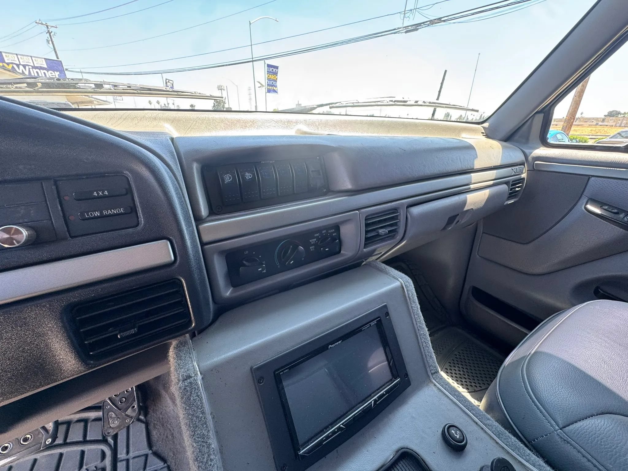 Used 1994 Ford Bronco AWD/4WD image 14