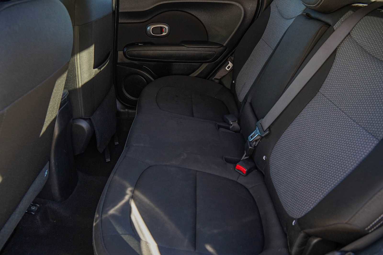 Used 2018 Kia Soul + image 28