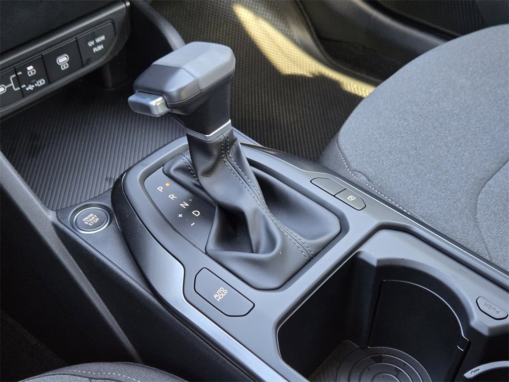New 2025 Kia K4 LXS image 15