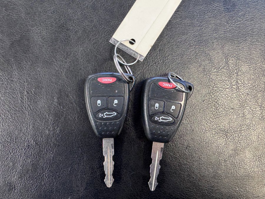 Used 2014 Chrysler 200 Touring image 18