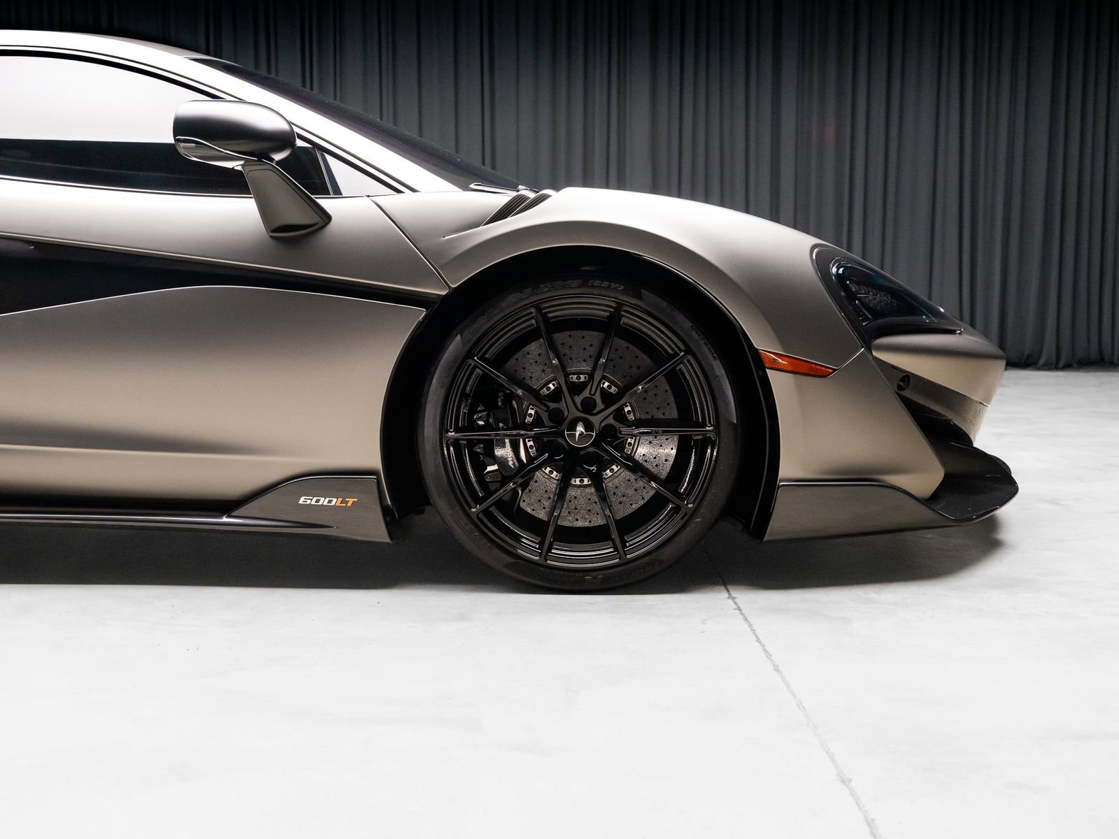 Used 2019 McLaren 600LT RWD image 24