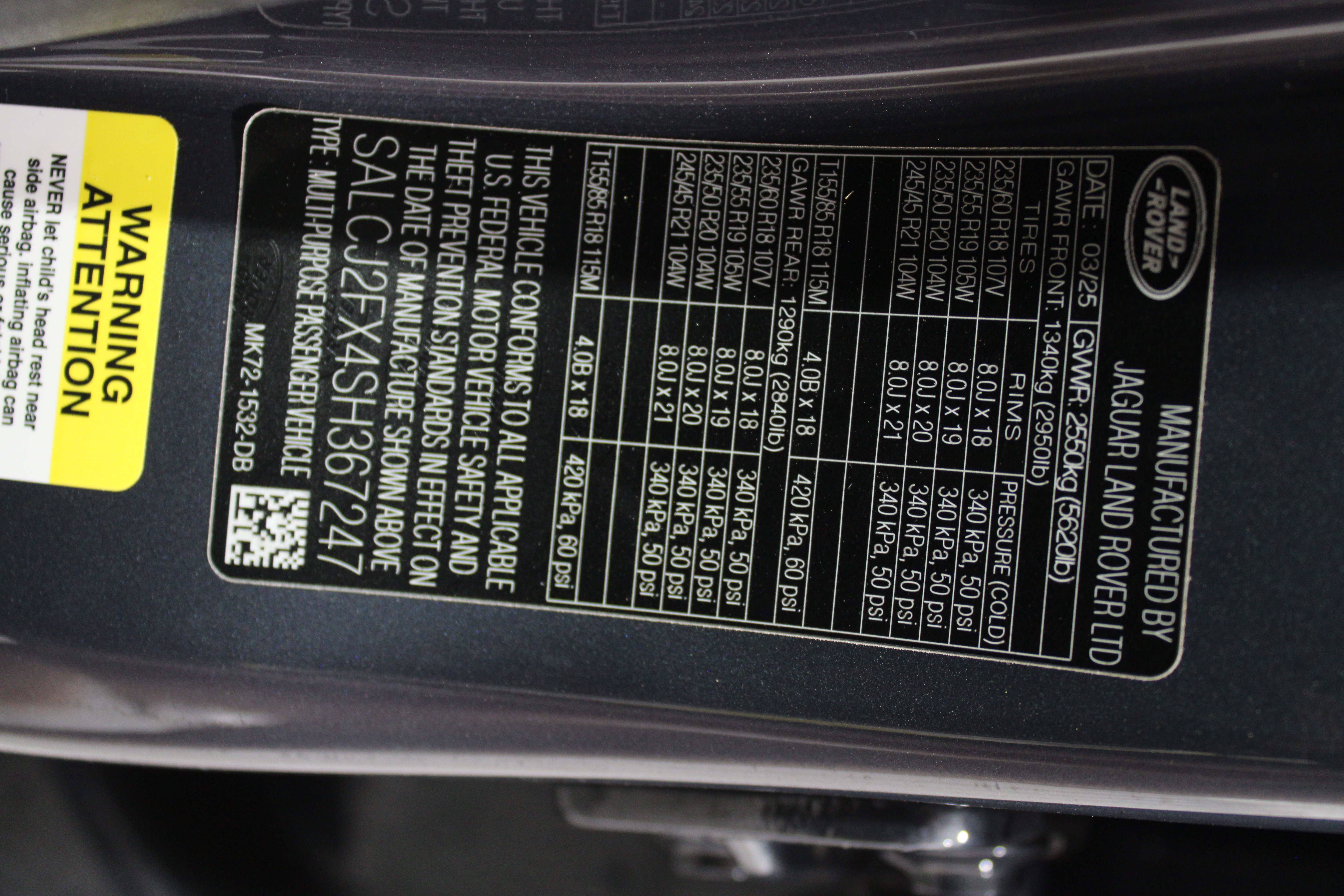 Used 2025 Land Rover Discovery Sport S AWD/4WD image 35
