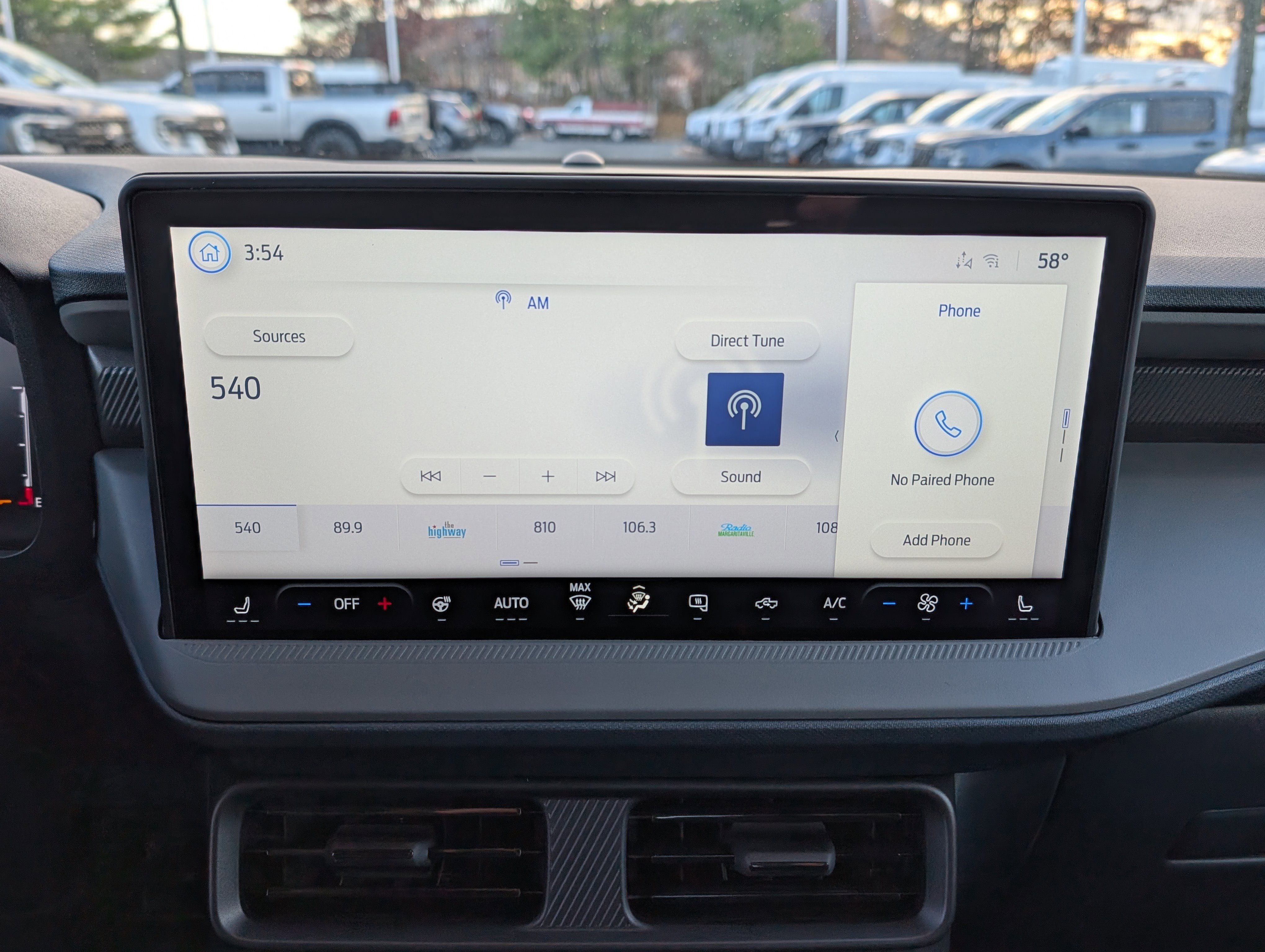 New 2025 Ford Maverick XLT w/ XLT Luxury Package image 24