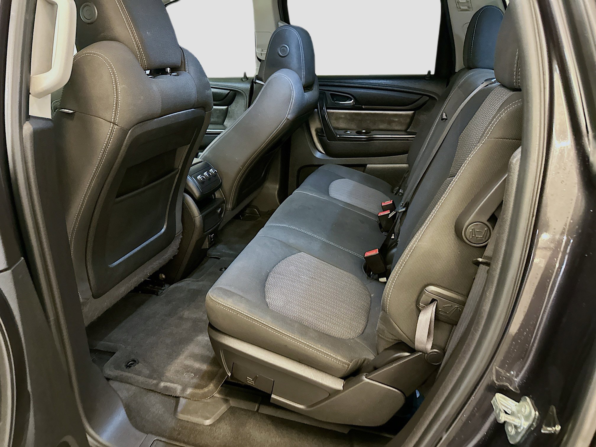 Used 2016 Chevrolet Traverse LT image 28