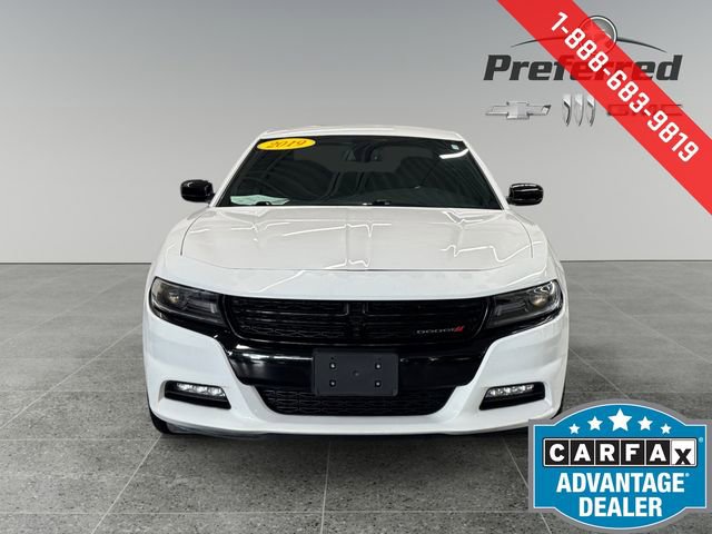 Used 2019 Dodge Charger SXT w/ Blacktop Package image 12