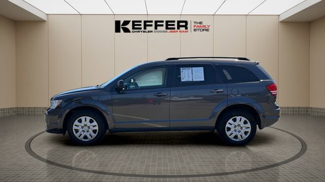 Used 2020 Dodge Journey SE w/ SE Popular Equipment Group image 2