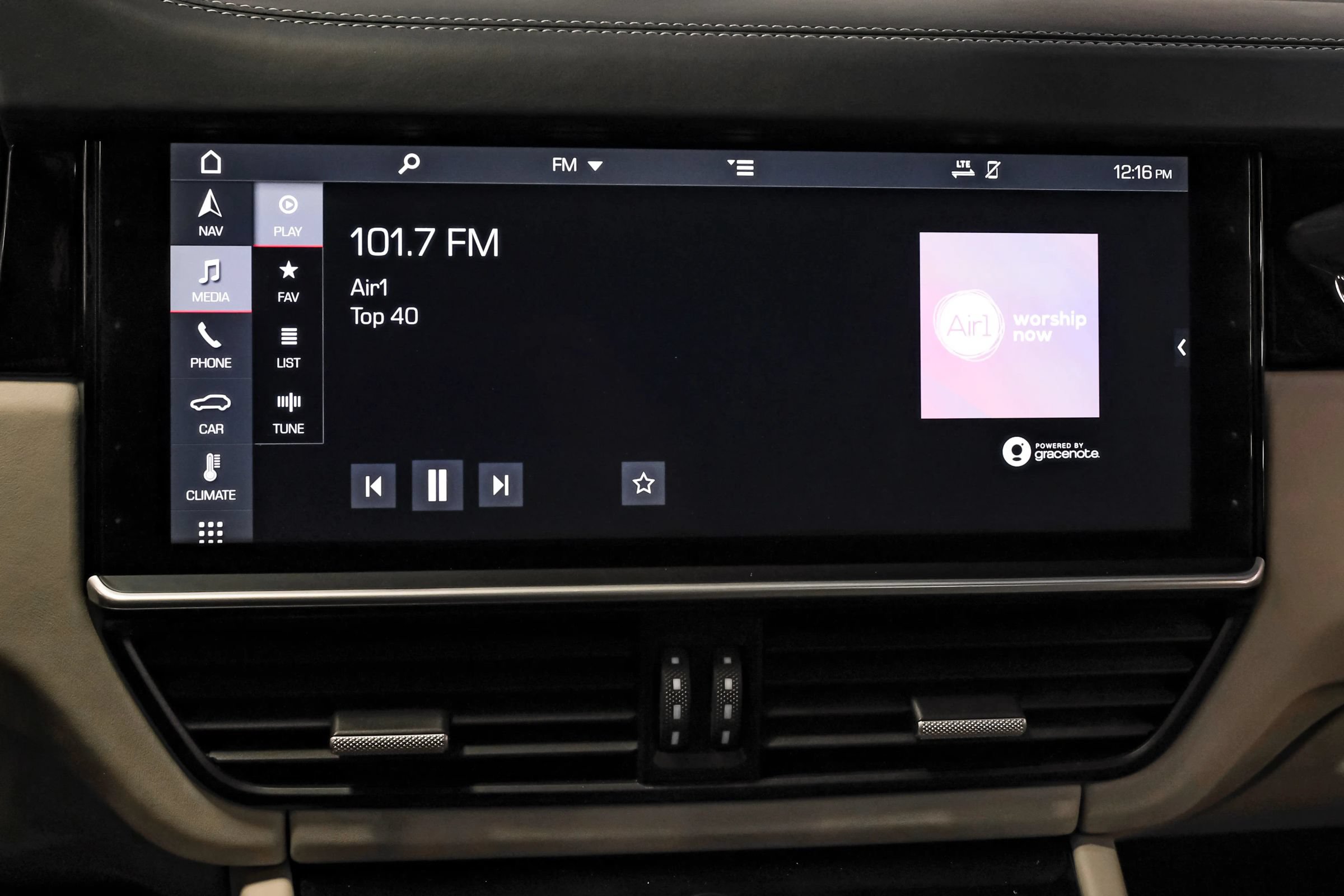 Used 2019 Porsche Cayenne AWD/4WD image 23
