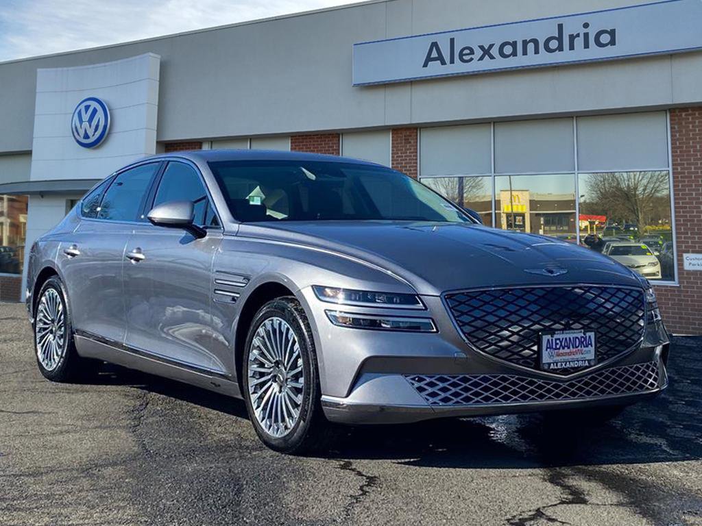 Used 2023 Genesis G80 image 1