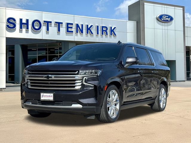 Used 2022 Chevrolet Suburban High Country AWD/4WD image 3