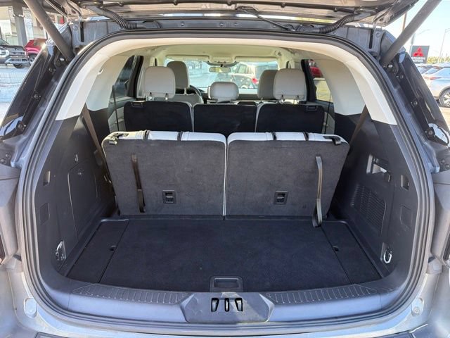 Used 2025 Ford Explorer Active w/ Active Comfort Package RWD image 15