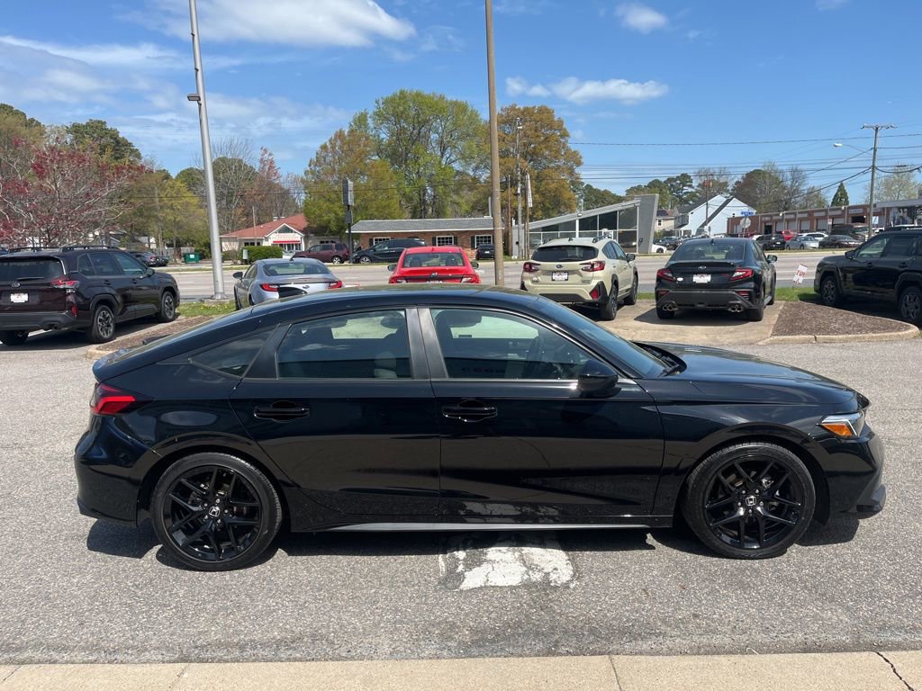 Used 2024 Honda Civic Sport image 3