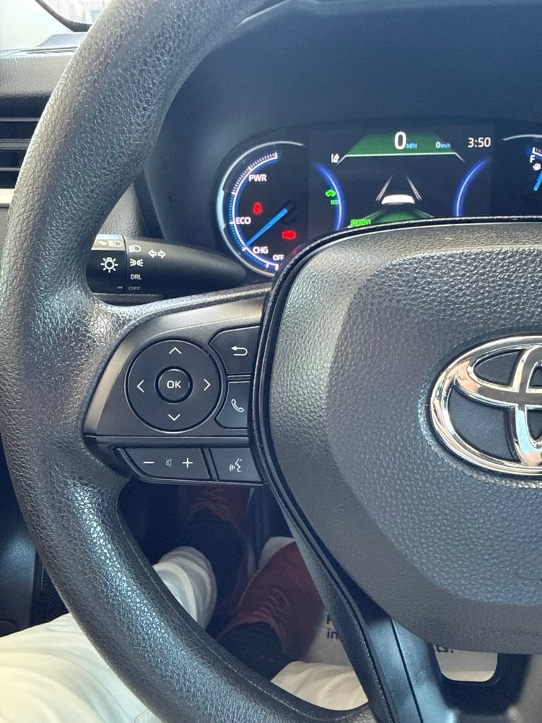 Used 2025 Toyota RAV4 LE AWD/4WD image 23