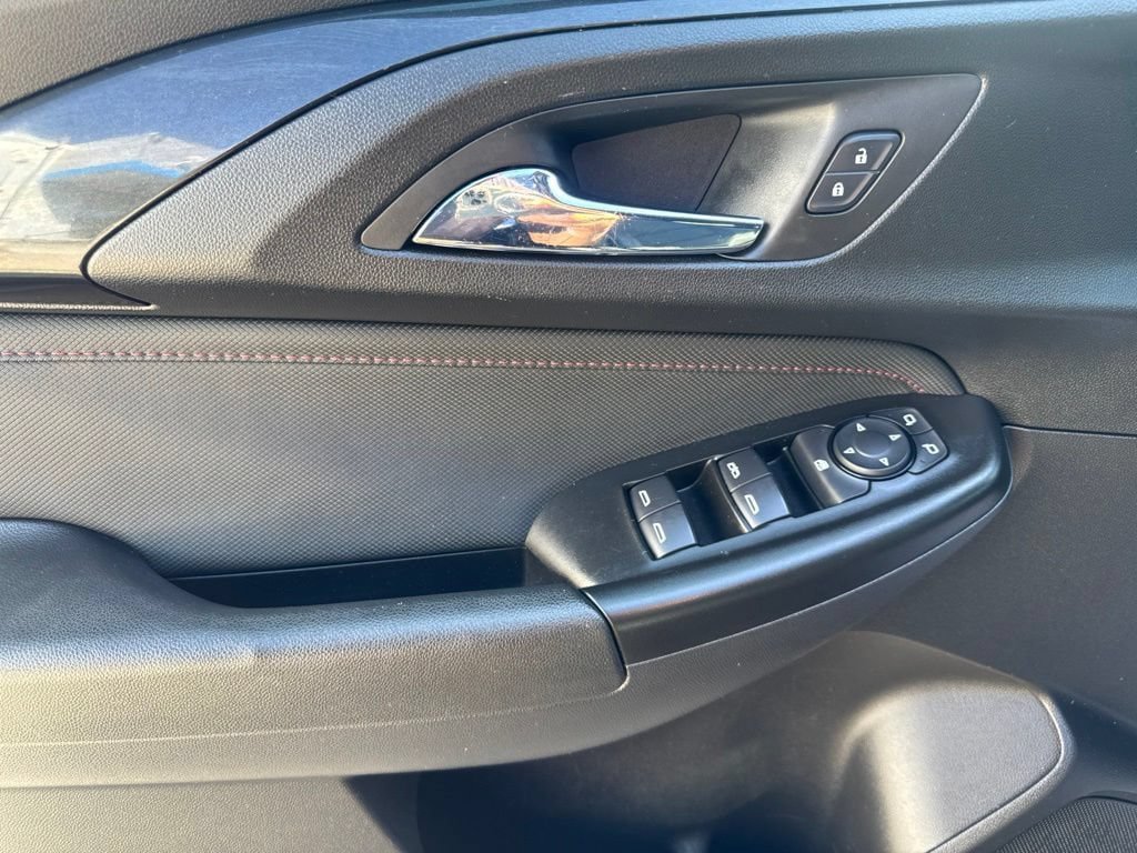 Used 2022 Chevrolet TrailBlazer RS AWD/4WD image 13
