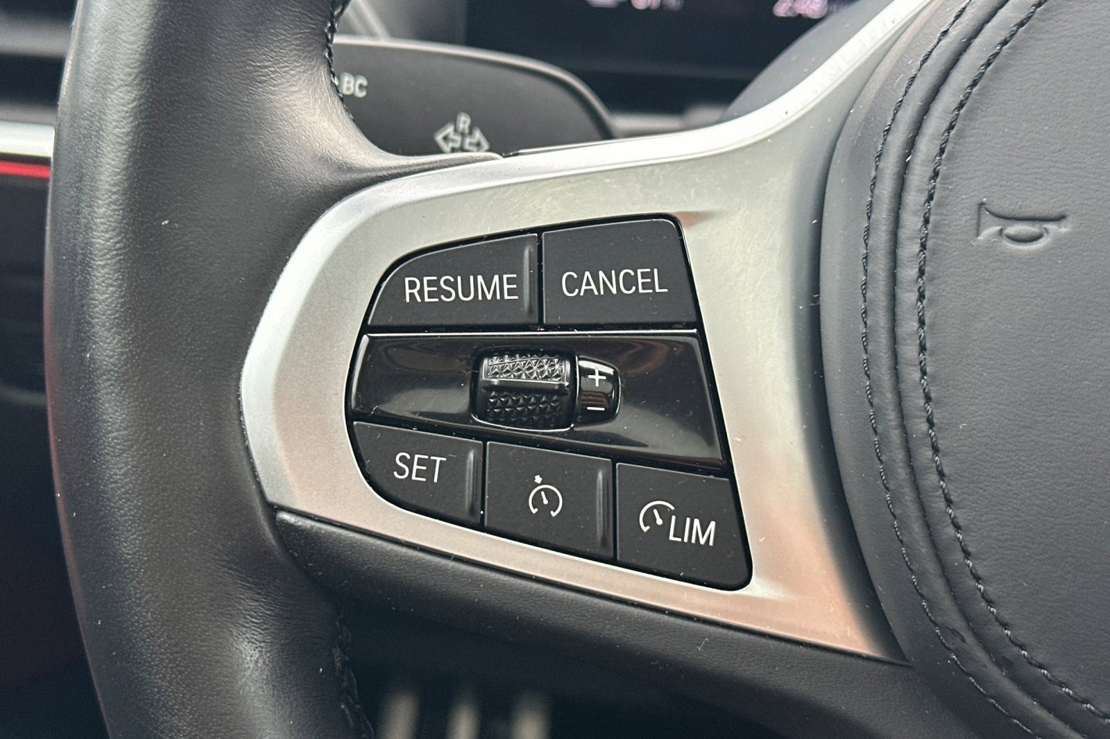 Used 2023 BMW i4 eDrive40 w/ M Sport Package image 30