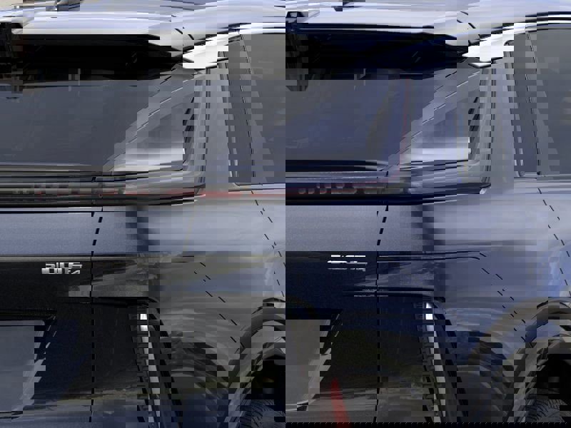 New 2025 Cadillac Lyriq Luxury image 11