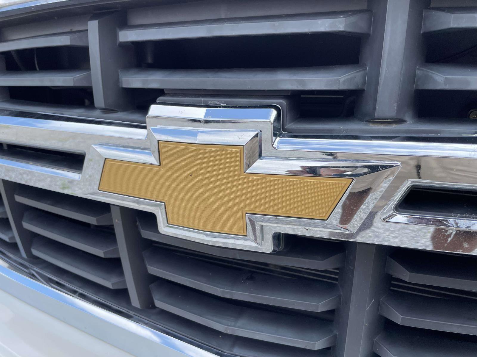 Used 2015 Chevrolet Silverado 1500 LT w/ LT Convenience Package AWD/4WD image 5
