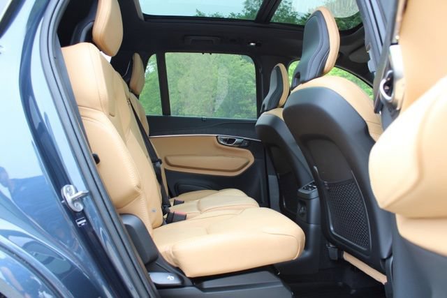 Certified 2025 Volvo XC90 T8 Ultra w/ Protection Package Premier AWD/4WD image 19