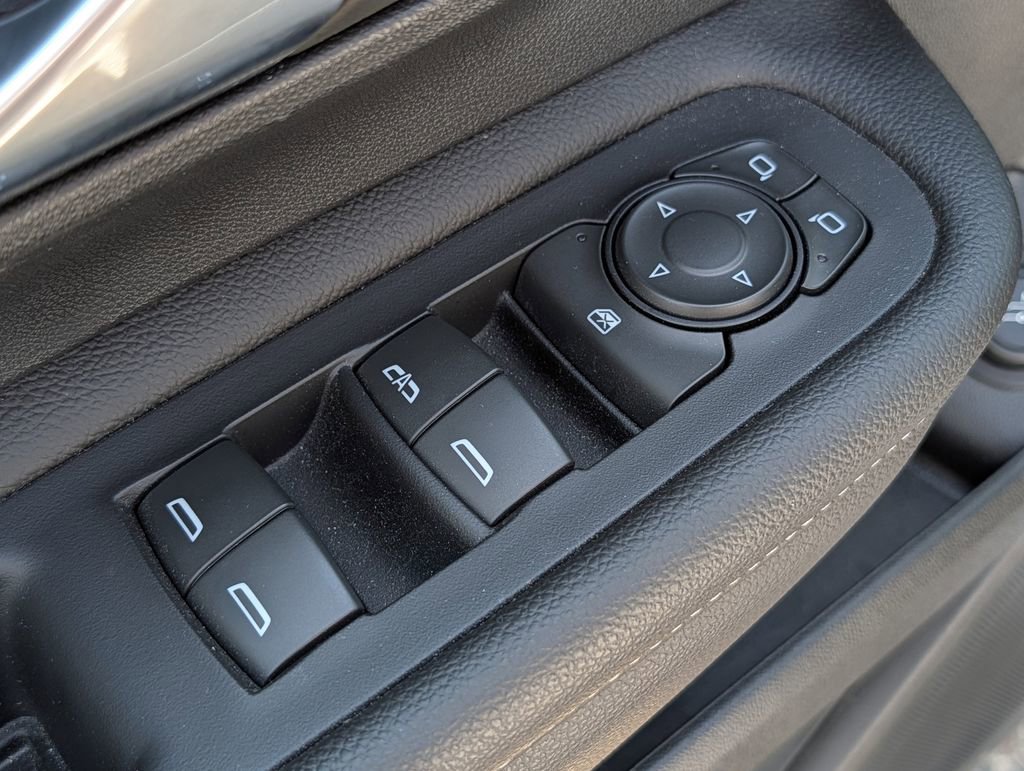 Used 2023 GMC Terrain SLT w/ Tech Package AWD/4WD image 36