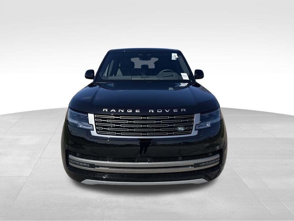 New 2026 Land Rover Range Rover Long Wheelbase SE AWD/4WD image 4