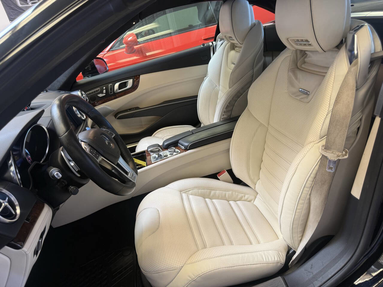 Used 2015 Mercedes-Benz SL 63 AMG image 12