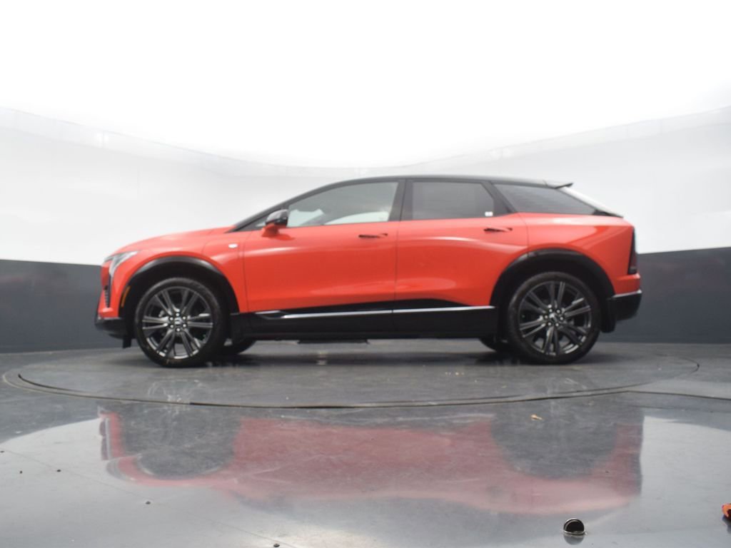 New 2026 Cadillac Optiq Sport 2 w/ LPO, Floor Liner Package image 52