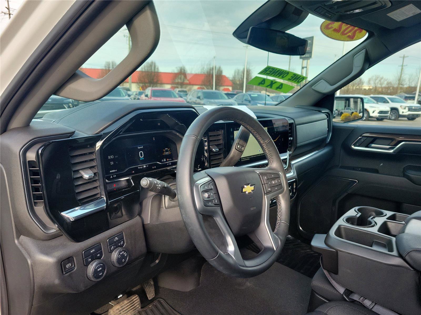 Used 2023 Chevrolet Silverado 1500 LT image 17