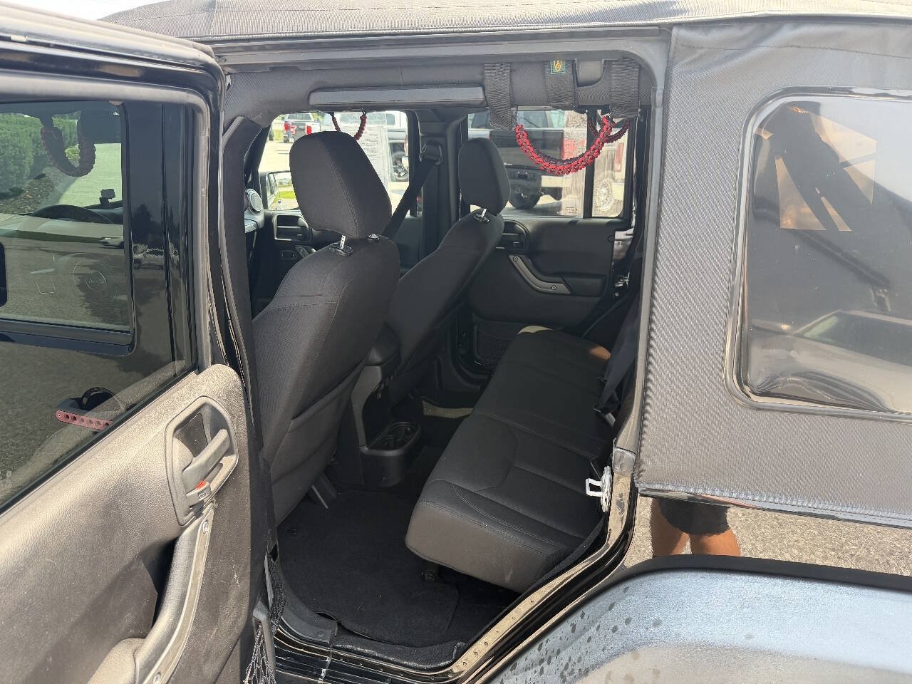 Used 2016 Jeep Wrangler Unlimited Sport w/ Quick Order Package 23S AWD/4WD image 17