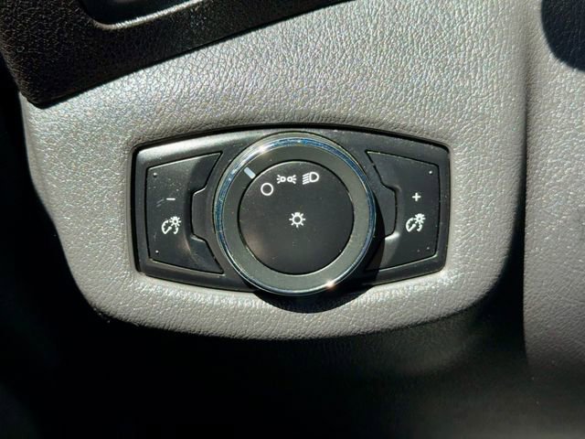 Used 2016 Ford Transit Connect XL FWD image 18