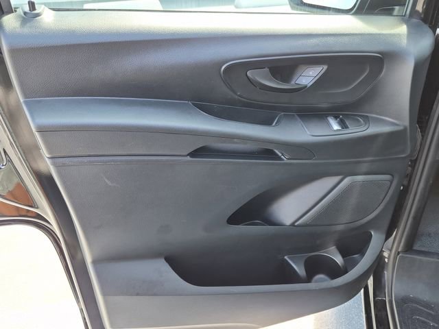 Used 2023 Mercedes-Benz Metris Passenger image 21